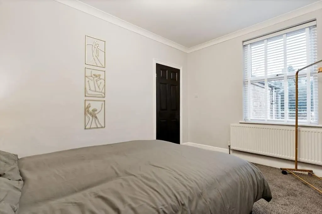 度假居 Liz'S 4 Bed House: Close To The Motor Point Arena 诺丁汉