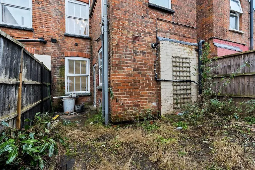 Semesterbostad Liz'S 4 Bed House: Close To The Motor Point Arena Nottingham Storbritannien